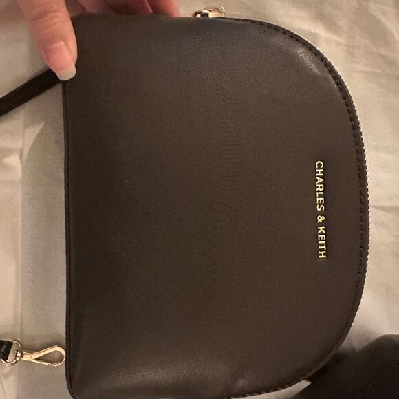 Charles & Keith Calla Tote Bag - Picture 14 of 16